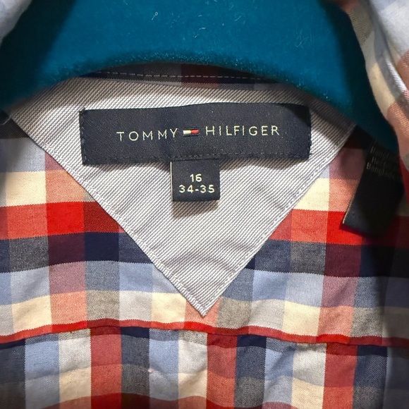 Men’s Tommy Hilfiger Red and Blue Checkered Shirt. Size 16 - Picture 3 of 4